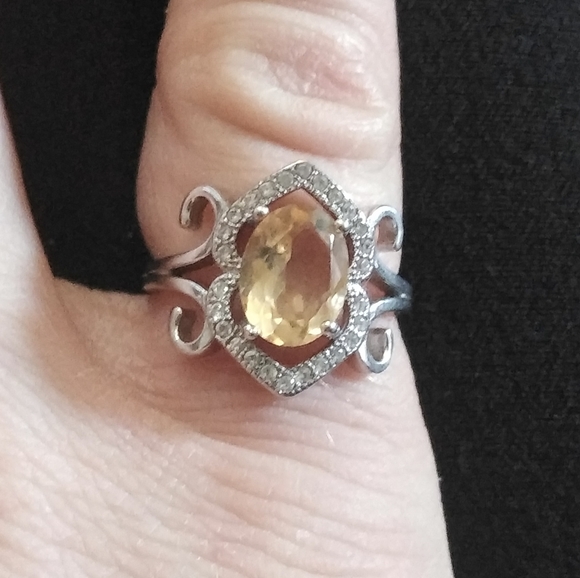 unique Citrine cz ring - Picture 6 of 8